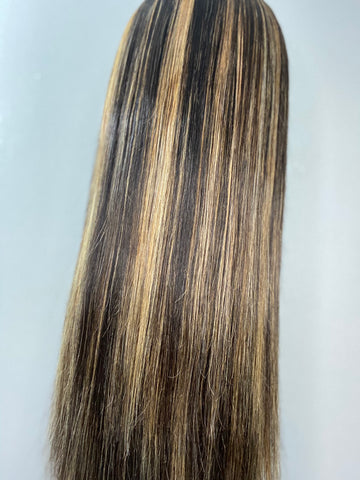 Add custom highlights to wig or bundles